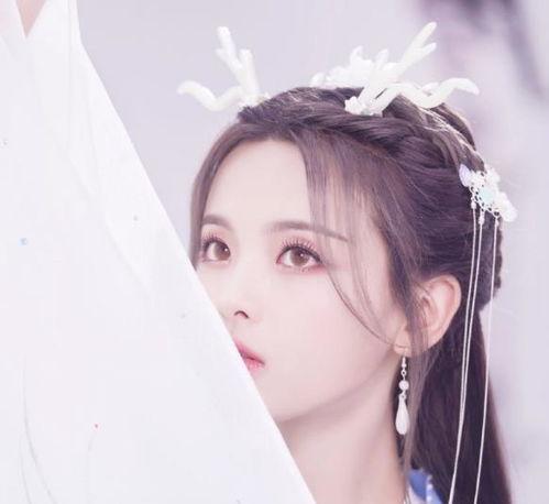 娱乐吃瓜酱杨超越视频,揭秘娱乐圈幕后故事